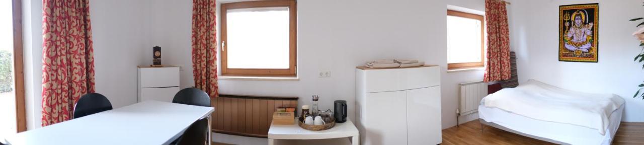 Doppelzimmer Innsbruck Exterior photo